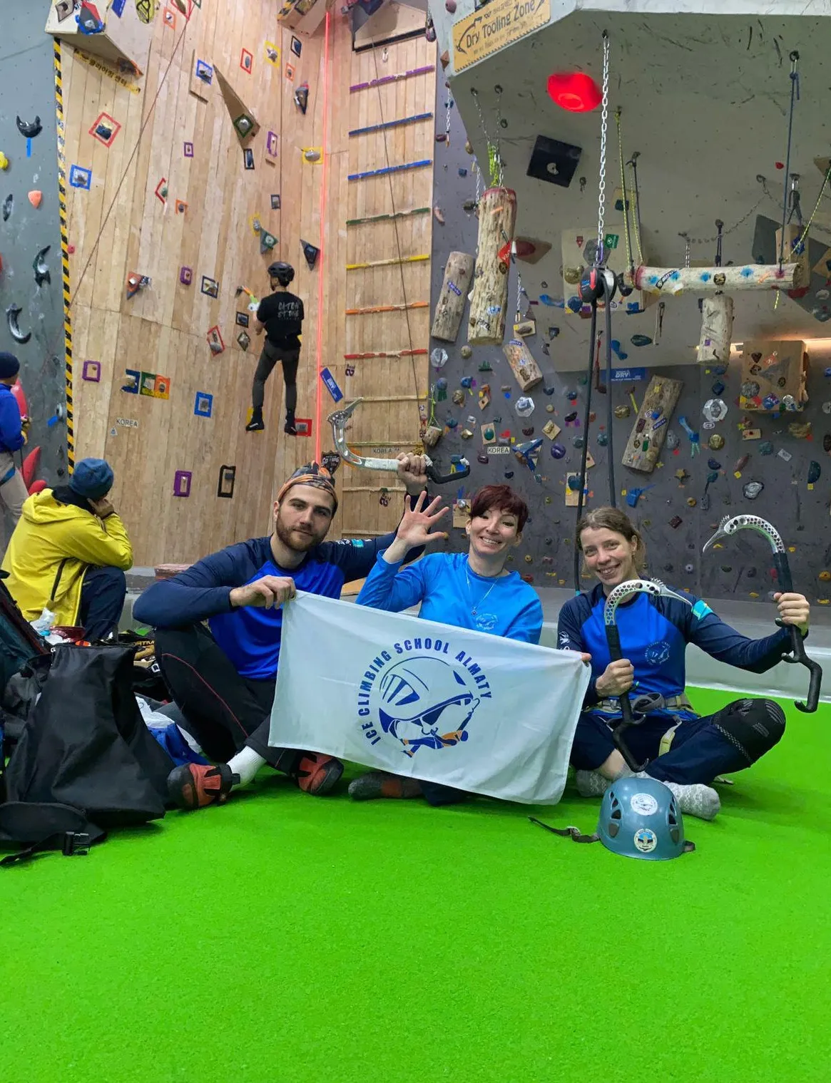 Казахстанские ледолазы Казахстанские ледолазы фото на sportnews.kz от 15 января 2025 19:13
