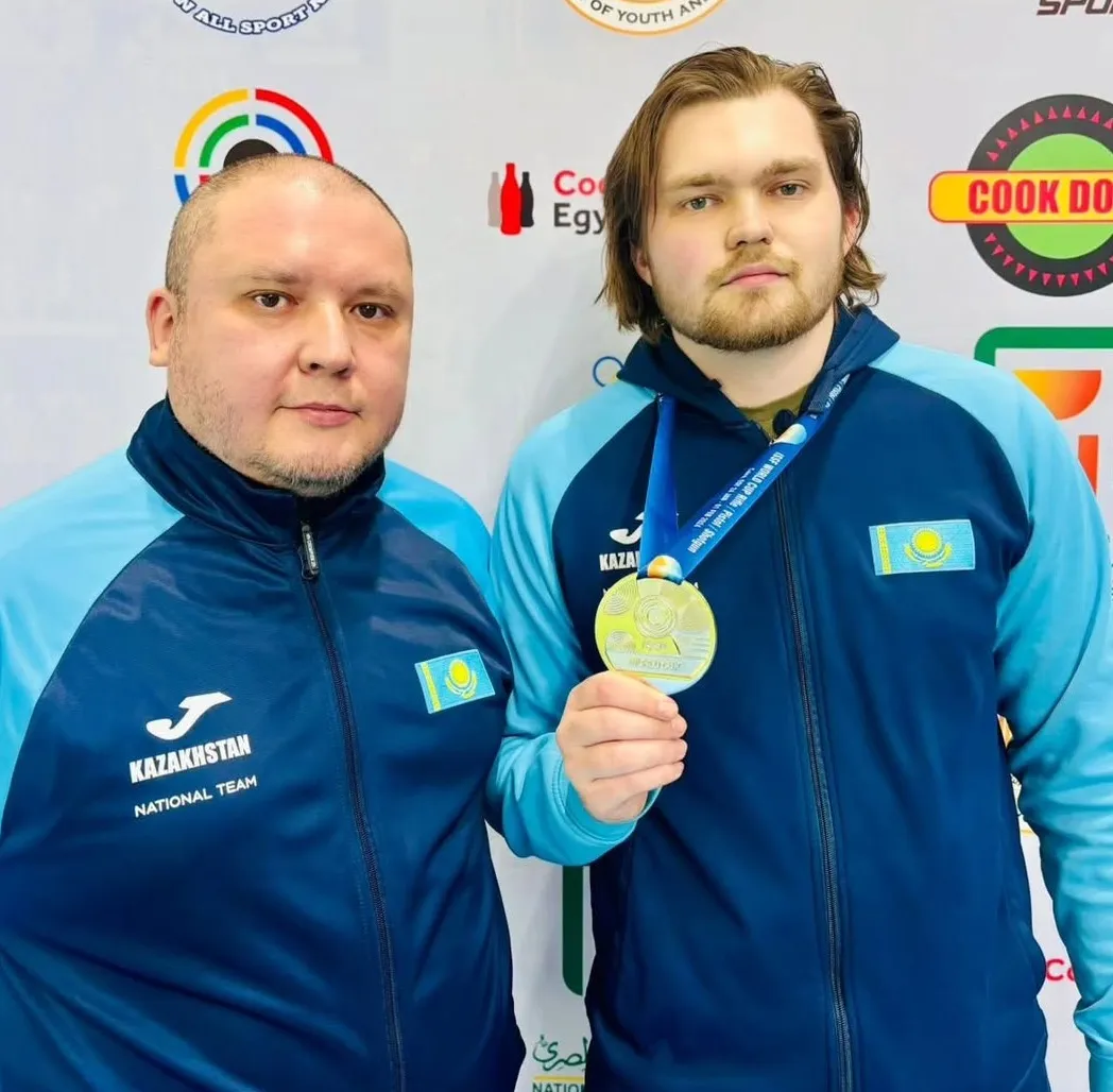 Никита Чирюкин (справа) Никита Чирюкин (справа) фото на sportnews.kz от 03 апреля 2025 15:12
