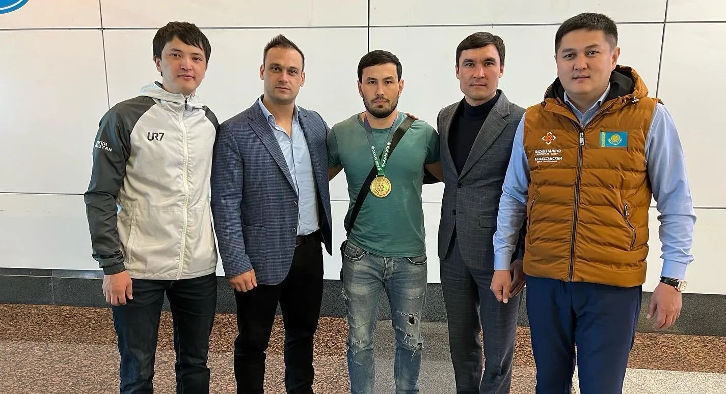 Сапиев и Карлыгашев Сапиев и Карлыгашев фото на sportnews.kz от 07 апреля 2025 13:10