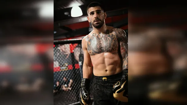 Махачев или Оливейра? У Топурии два пути к чемпионскому поясу UFC