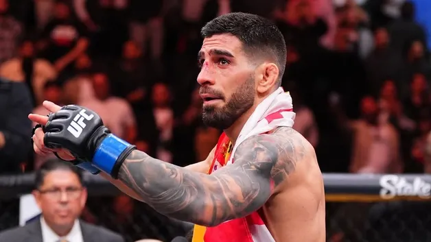 «Прикончит во втором раунде» — чемпион UFC разнес шансы Топурии в бое с Махачевым