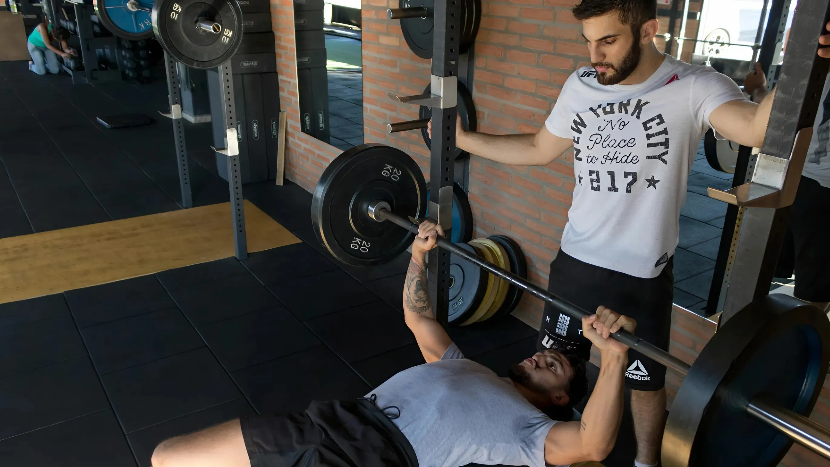 Иллюстративное фото Как тренироваться без тренера фото на sportnews.kz от 02 мая 2025 15:33