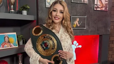 Самая сексуальная боксерша Казахстана сделала неожиданный анонс