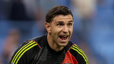 Эмилиано Мартинес