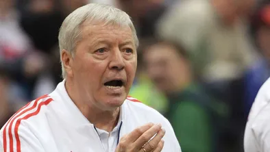 Валерий Гладилин критикует всех