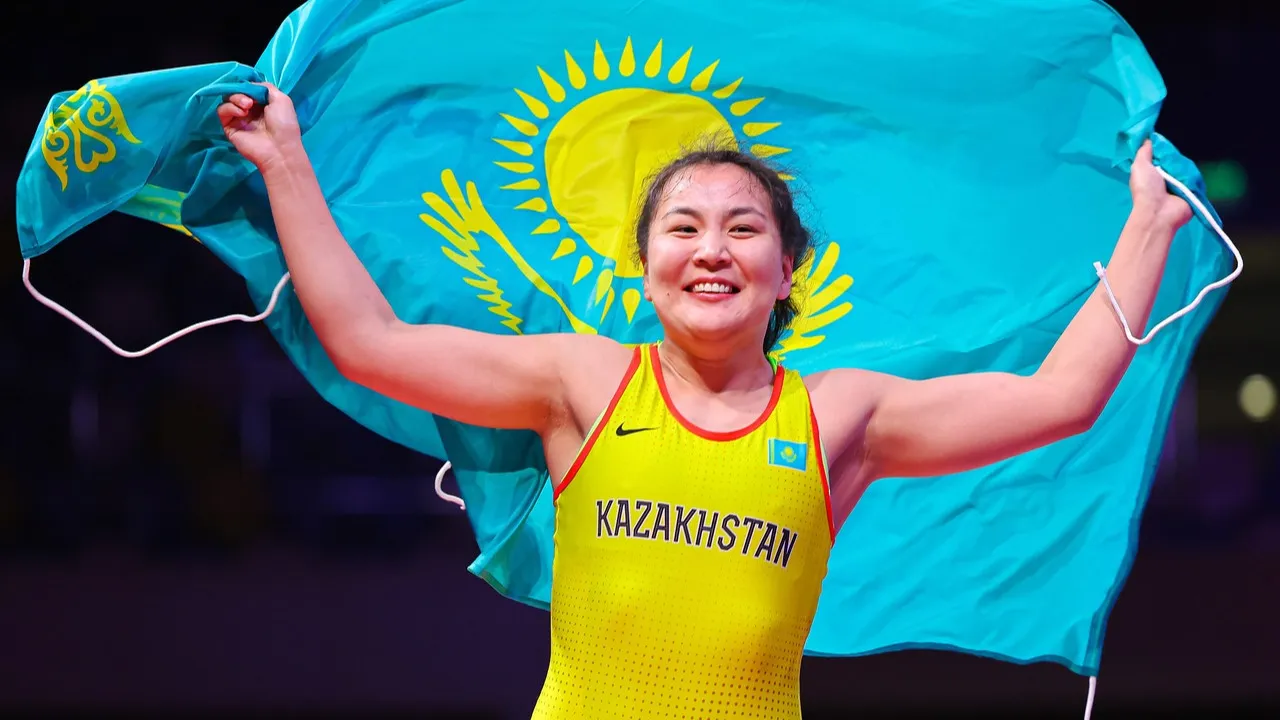 Женская борьба Эльмира Сыздыкова фото на sportnews.kz от 27 мая 2025 19:36