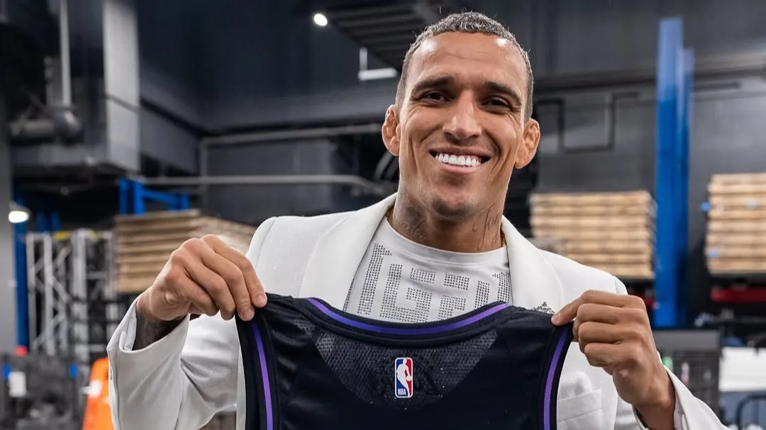 Чарльз Оливейра Чарльз Оливейра фото на sportnews.kz от 03 июня 2025 16:05
