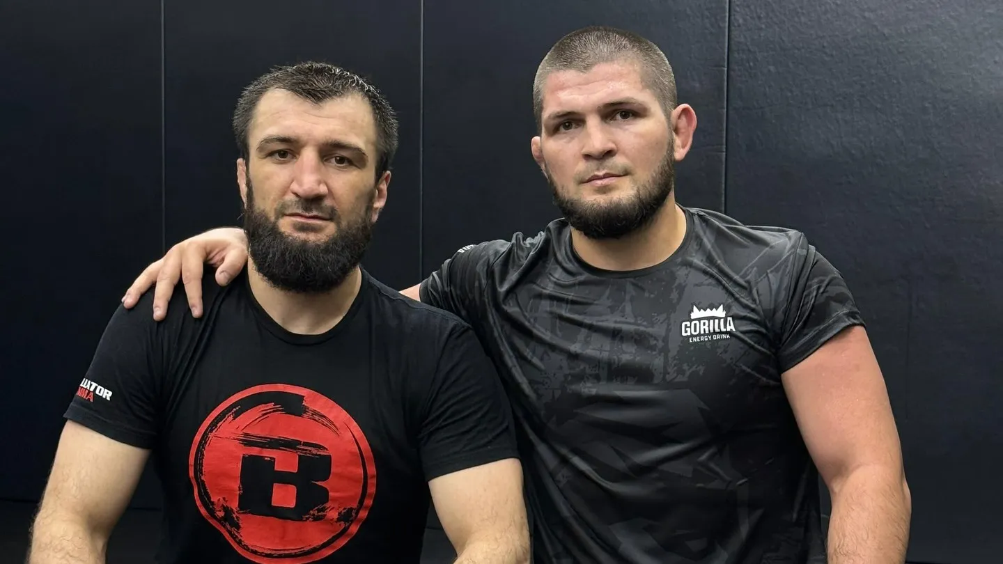 Хабиб Нурмагомедов (справа) Хабиб Нурмагомедов (справа) фото на sportnews.kz от 14 июня 2025 03:13
