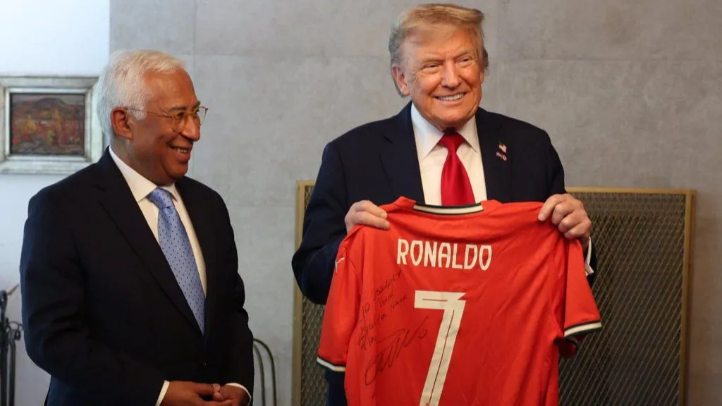 Футбол Дональд Трамп фото на sportnews.kz от 17 июня 2025 16:27