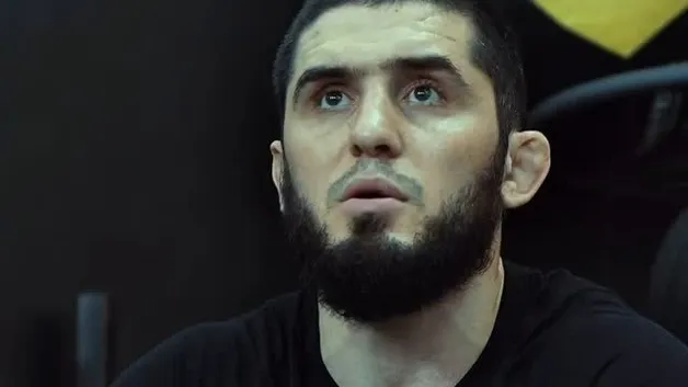 Ислам Махачев