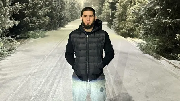 Ислам Махачев