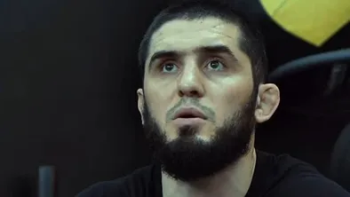Ислам Махачев