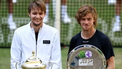 Теннис Александр Бублик фото на sportnews.kz от 28 июня 2025 12:23