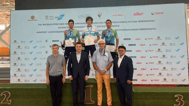 В Усть-Каменогорске прошел чемпионат страны по велогонкам на шоссе: чем отличилась XDS Astana Team