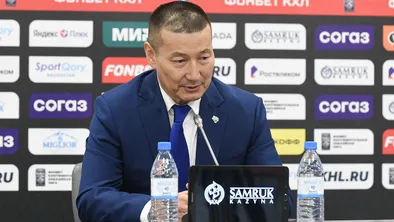 Вернуть Мамбеталиева? Болельщики "Барыса" отреагировали на новое назначение в клубе