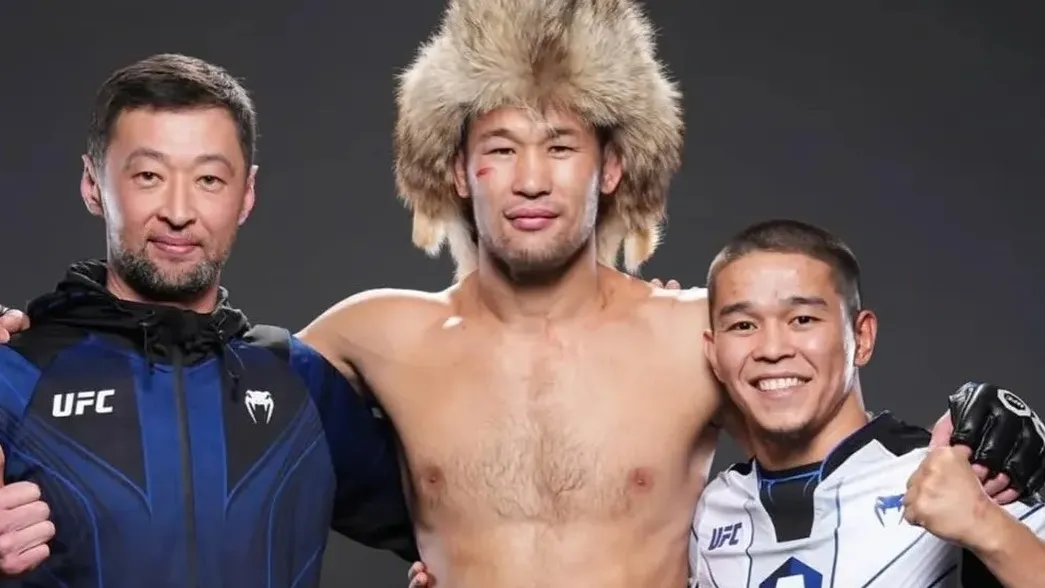Казахстанский представитель UFC Шавкат Рахмонов прибыл в Абу-Даби, чтобы поддержать своего товарища по команде Асу Алмабаева, передает sportnews.kz. фото на sportnews.kz от 24 июля 2025 10:56