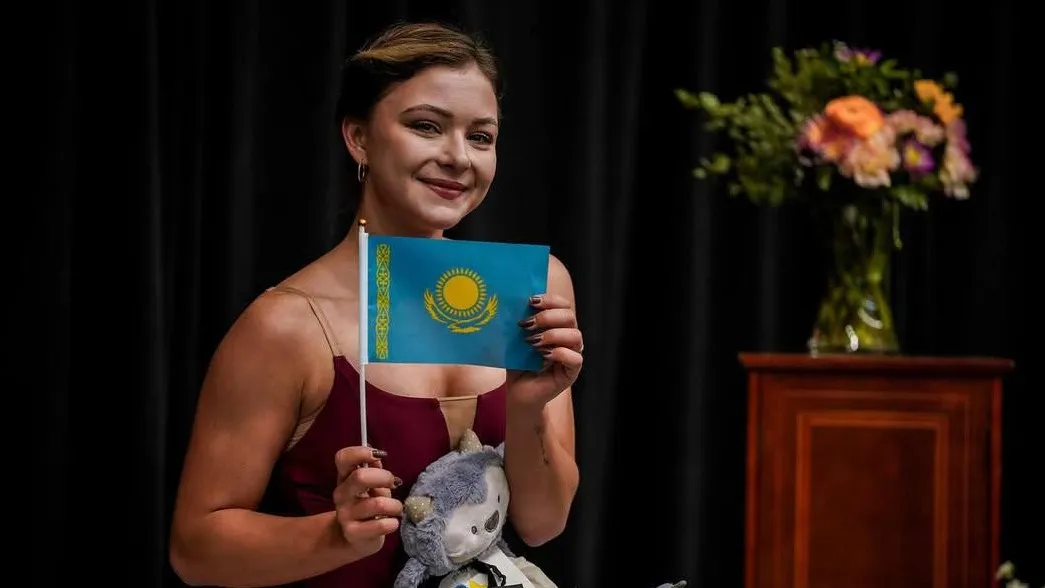 Серебряный старт: Софья Самоделкина открыла сезон медалью в США фото на sportnews.kz от 11 августа 2025 08:20