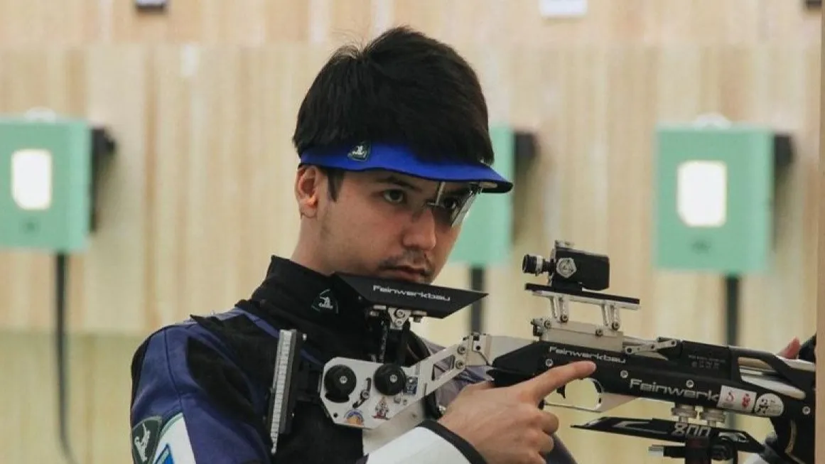 Олимпийский призер Ислам Сатпаев завоевал золото на чемпионате Азии Олимпийский призер Ислам Сатпаев завоевал золото на чемпионате Азии фото на sportnews.kz от 21 августа 2025 15:50