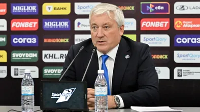 Тренер «Барыса» назвал драку в победном матче с «Амуром» важным эпизодом