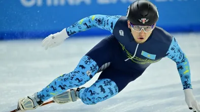 В Астане стартовал чемпионат по шорт-треку: впереди — борьба за место в сборной