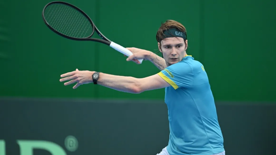 Удар для сборной: Александр Бублик снялся с Кубка Дэвиса из-за травмы Удар для сборной: Александр Бублик снялся с Кубка Дэвиса из-за травмы фото на sportnews.kz от 15 сентября 2025 08:48