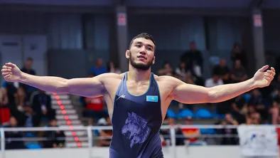 Неоднозначный старт Казахстана на чемпионате мира по борьбе: победа и поражение