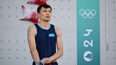 Казахстанский скалолаз пробился в десятку сильнейших на этапе Кубка мира