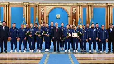 Казахстан — чемпион мира по боксу: Токаев поздравил сборную с историческим триумфом