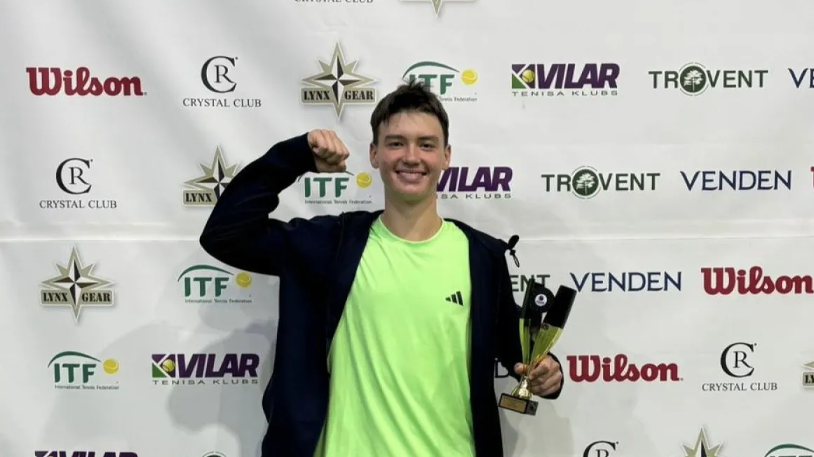 Казахстанский юниор выиграл титул ITF после камбэка в финале фото на sportnews.kz от 29 сентября 2025 10:22