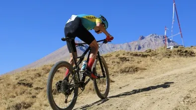 Более 150 спортсменов вышли на старт чемпионата Казахстана по маунтинбайку в Конаеве