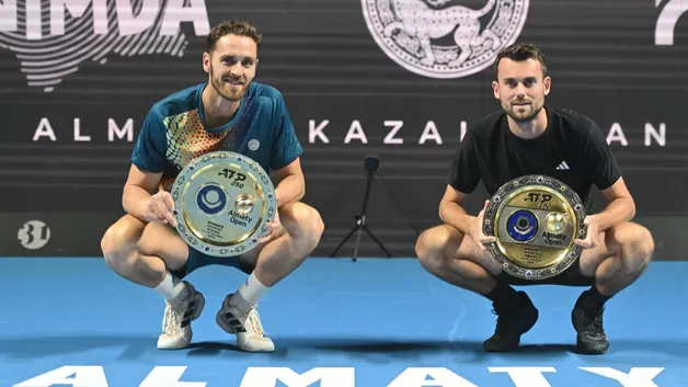 Французский дуэт взял трофей в Алматы: тай-брейк решил судьбу финала