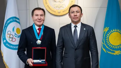 Фехтование на подъеме: Геннадий Головкин отметил успехи и наградил лидеров