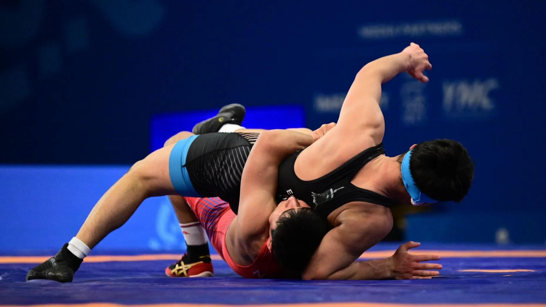 Казахстанские борцы сразились за медали в Манаме: решающие схватки завершились на грани фото на sportnews.kz от 29 октября 2025 13:47