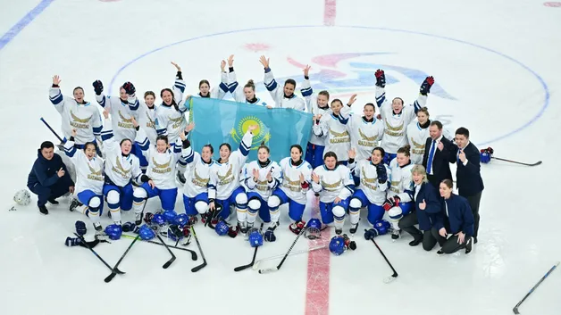 Женская сборная Казахстана по хоккею готовится к чемпионату Азии