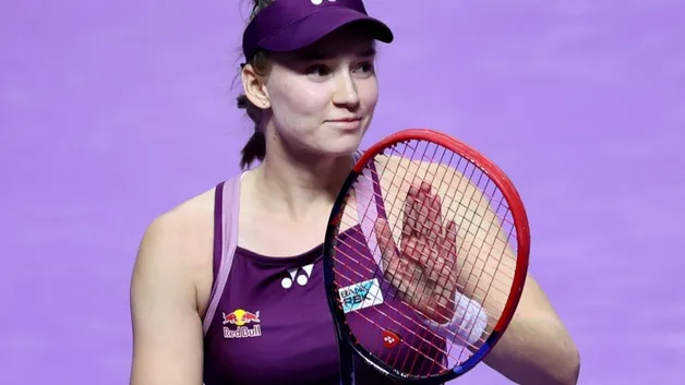 Рыбакина разгромила Швентек и досрочно вышла в полуфинал — историческое достижение для Казахстана