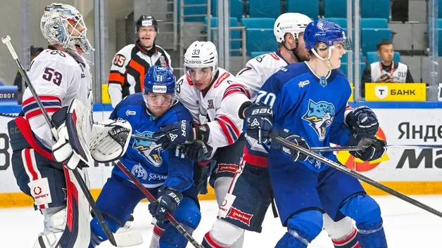 «Нефтехимик» наказал за ошибки: «Барыс» пропустил пять шайб дома