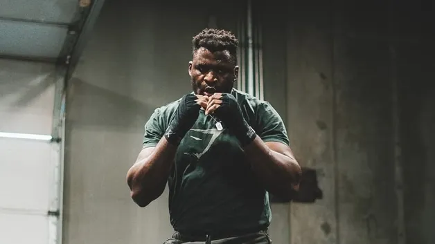 Фрэнсис Нганну ответил предложение выйти против Джейка Пола вместо Джервонты Дэвиса