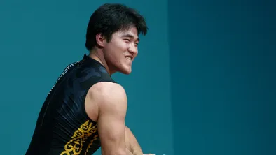 Казахстанский тяжелоатлет взял три медали на Играх исламской солидарности: как проходила борьба за подиум