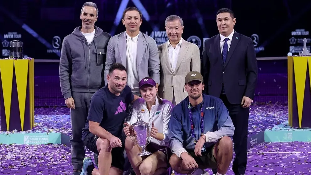 Елену Рыбакину хотят лишить государственной награды: чем теннисистка рассердила депутата фото на sportnews.kz от 11 ноября 2025 15:17