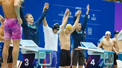 Мужская сборная по плаванию принесла стране серебро: ключевые моменты эстафеты