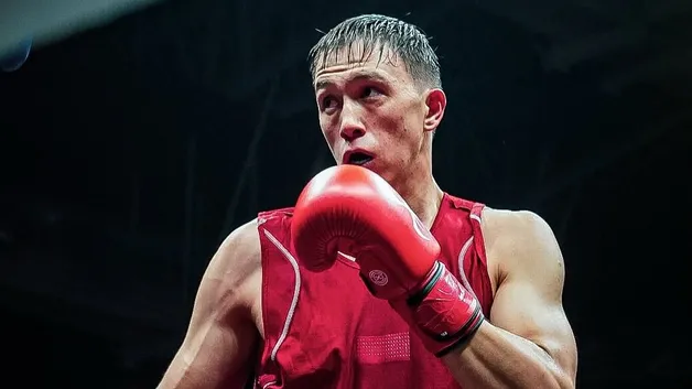 Казахстанский боксер пробился в финал Кубка мира в Индии