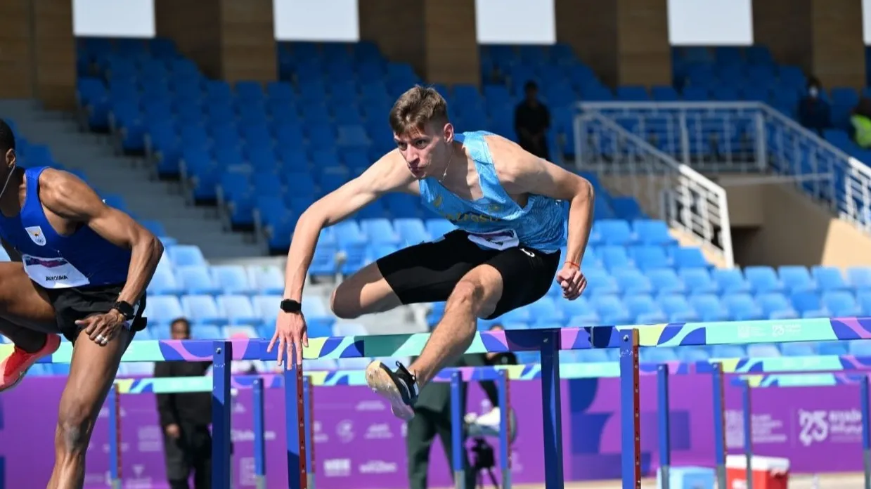 Прокудин уверенно прошел квалификацию ИИС: финальный забег обещает борьбу фото на sportnews.kz от 20 ноября 2025 15:18