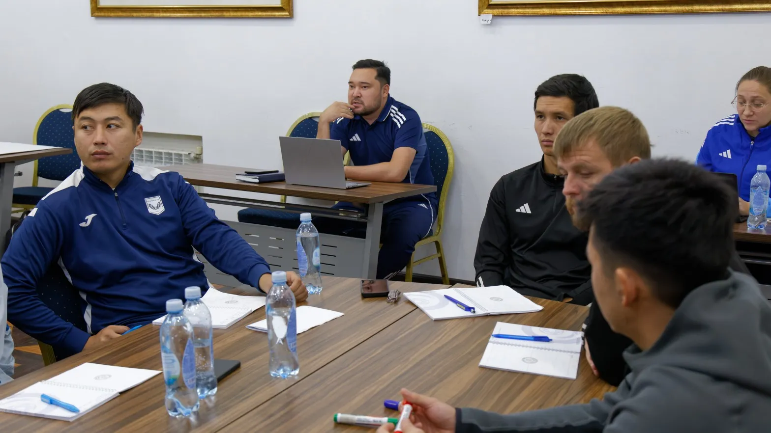В Астане завершился модуль для будущих тренеров УЕФА: чему учили наставников фото на sportnews.kz от 21 ноября 2025 09:25