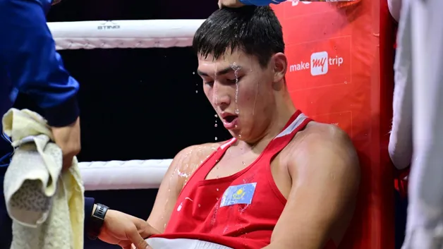 Казахстан завершил этап Кубка мира в Дели с золотом и серебром: кто принес стране медали