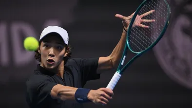 Амир Омарханов взял первый профессиональный титул: как прошел турнир для казахстанца