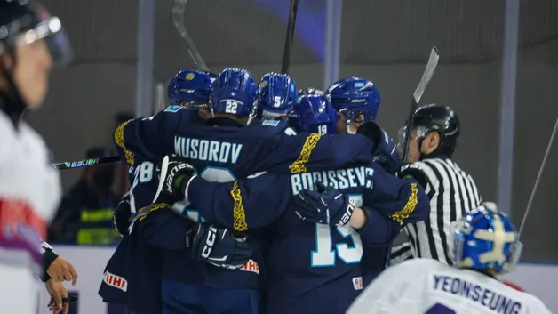 Как казахстанские хоккеисты выиграли золото чемпионата Азии