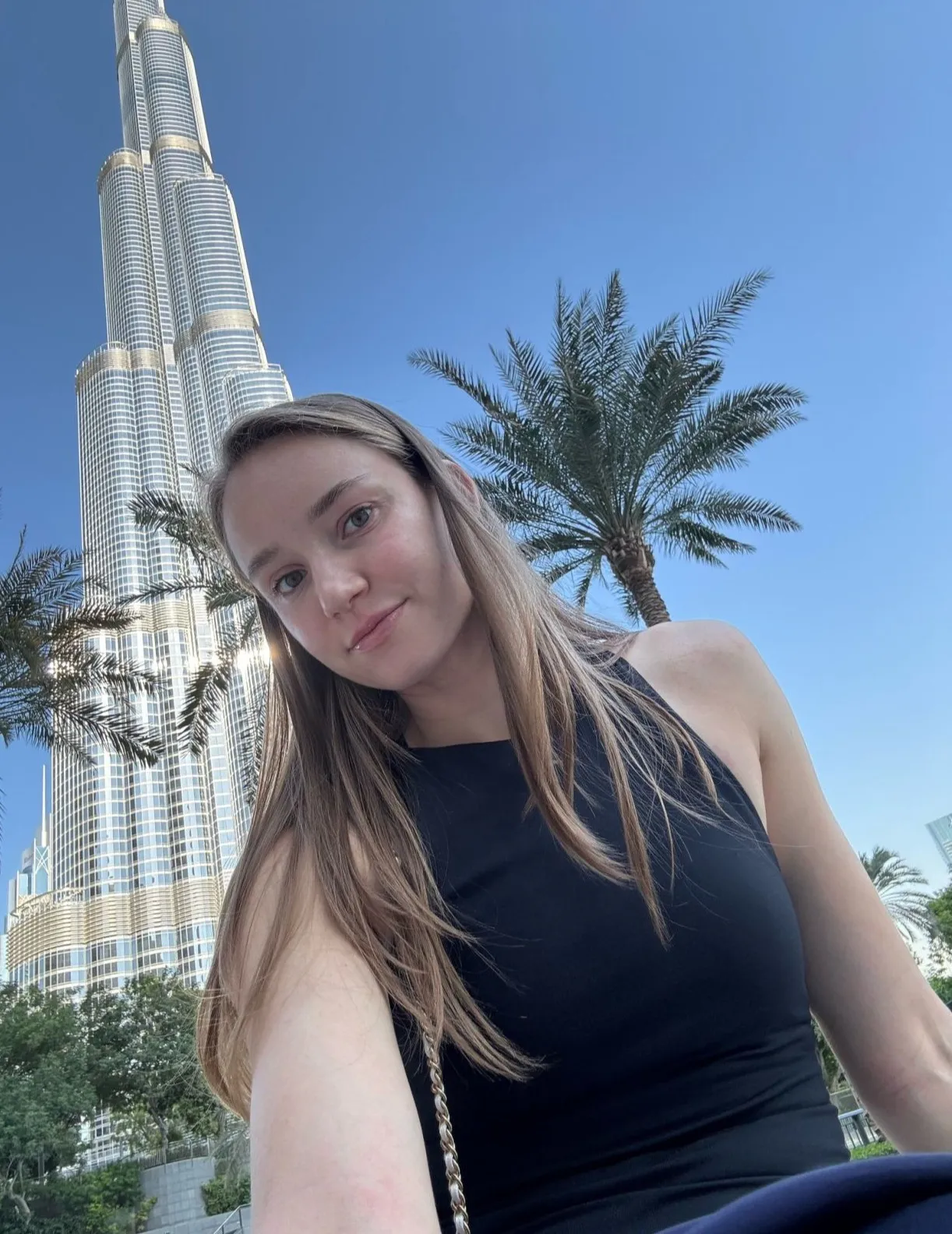 Закаты и покой: где и как Елена Рыбакина перезагружается после победного года фото на sportnews.kz от 28 ноября 2025 11:46