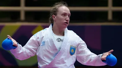 Шаг до золота: как Софья Берульцева провела решающий бой ЧМ по каратэ