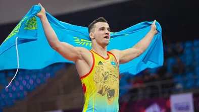 Греко-римская борьба открыла чемпионат страны: что показал первый день в Алматы
