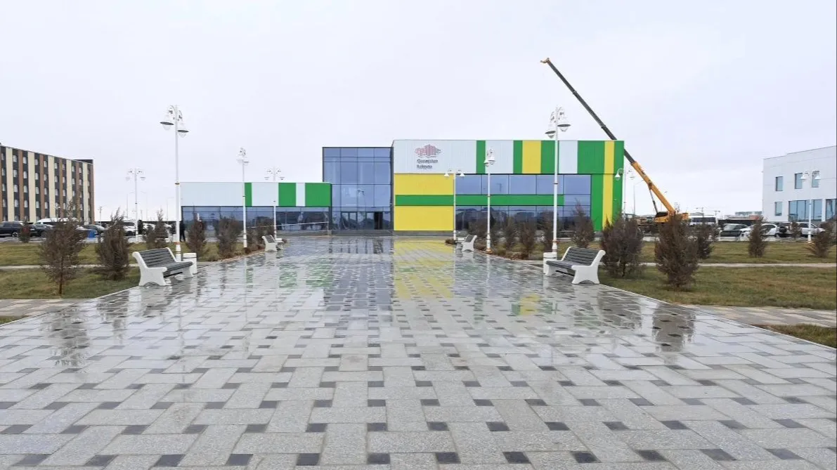 Работы на строительных площадках ФОКа фото на sportnews.kz от 15 декабря 2025 11:30